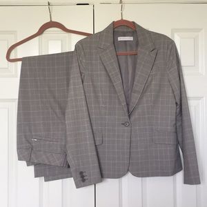 Suit by New York and Company